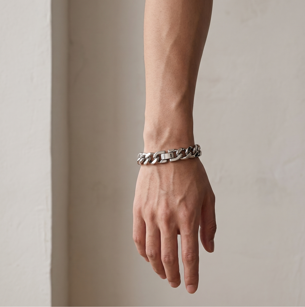 The Sculptural Heavy Link
